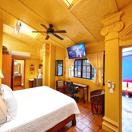 Estrellita'S Bed & Breakfast アヒヒク エクステリア 写真
