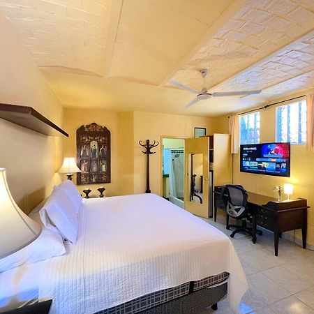 Estrellita'S Bed & Breakfast アヒヒク エクステリア 写真