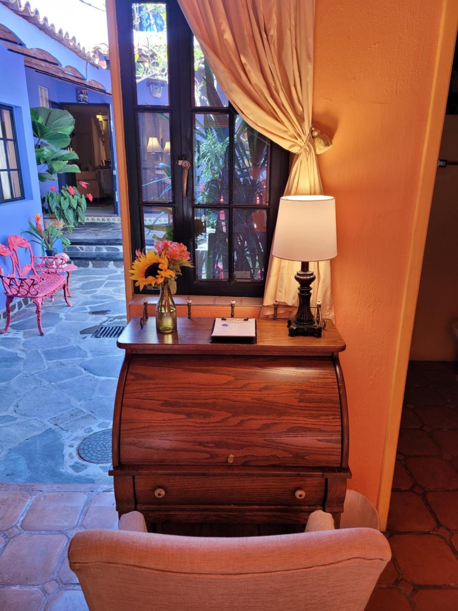 Estrellita'S Bed & Breakfast アヒヒク エクステリア 写真