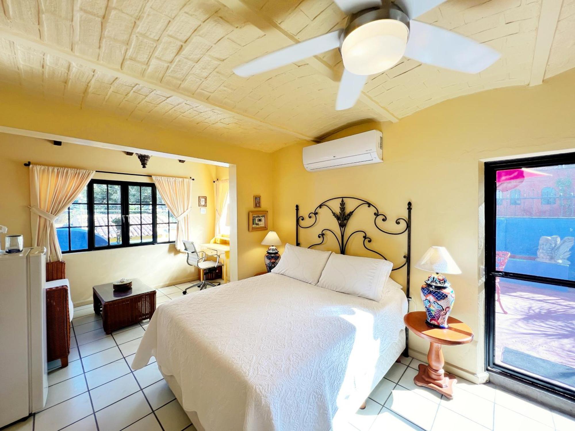 Estrellita'S Bed & Breakfast アヒヒク エクステリア 写真